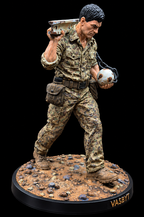 STF VASBYT Statuette - Image 7